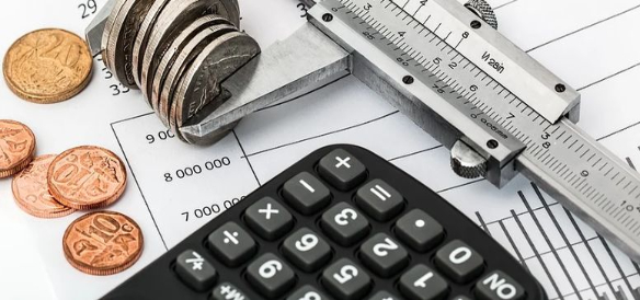  Cost benchmarking 